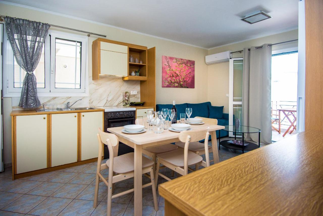 Elena'S Apartment 3 阿尔戈斯托利翁 外观 照片