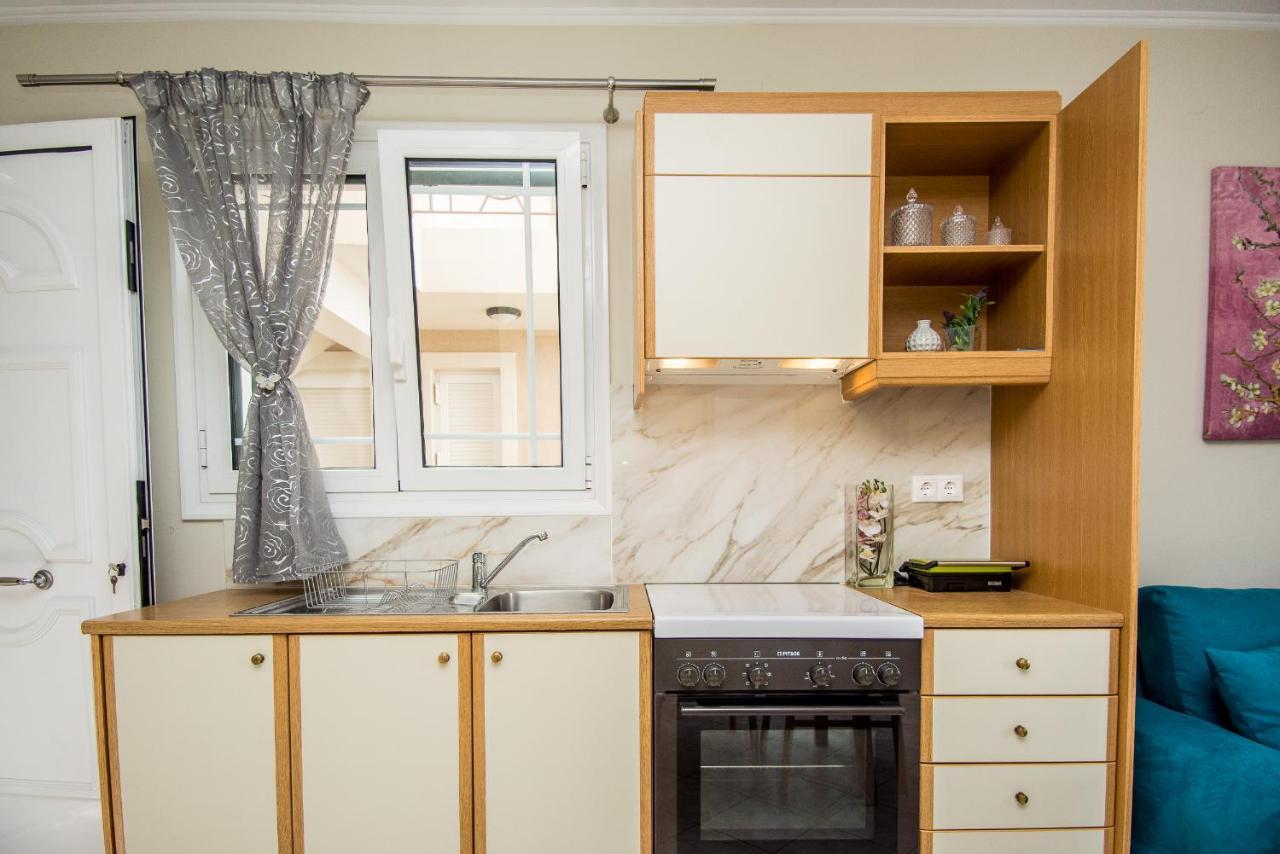 Elena'S Apartment 3 阿尔戈斯托利翁 外观 照片